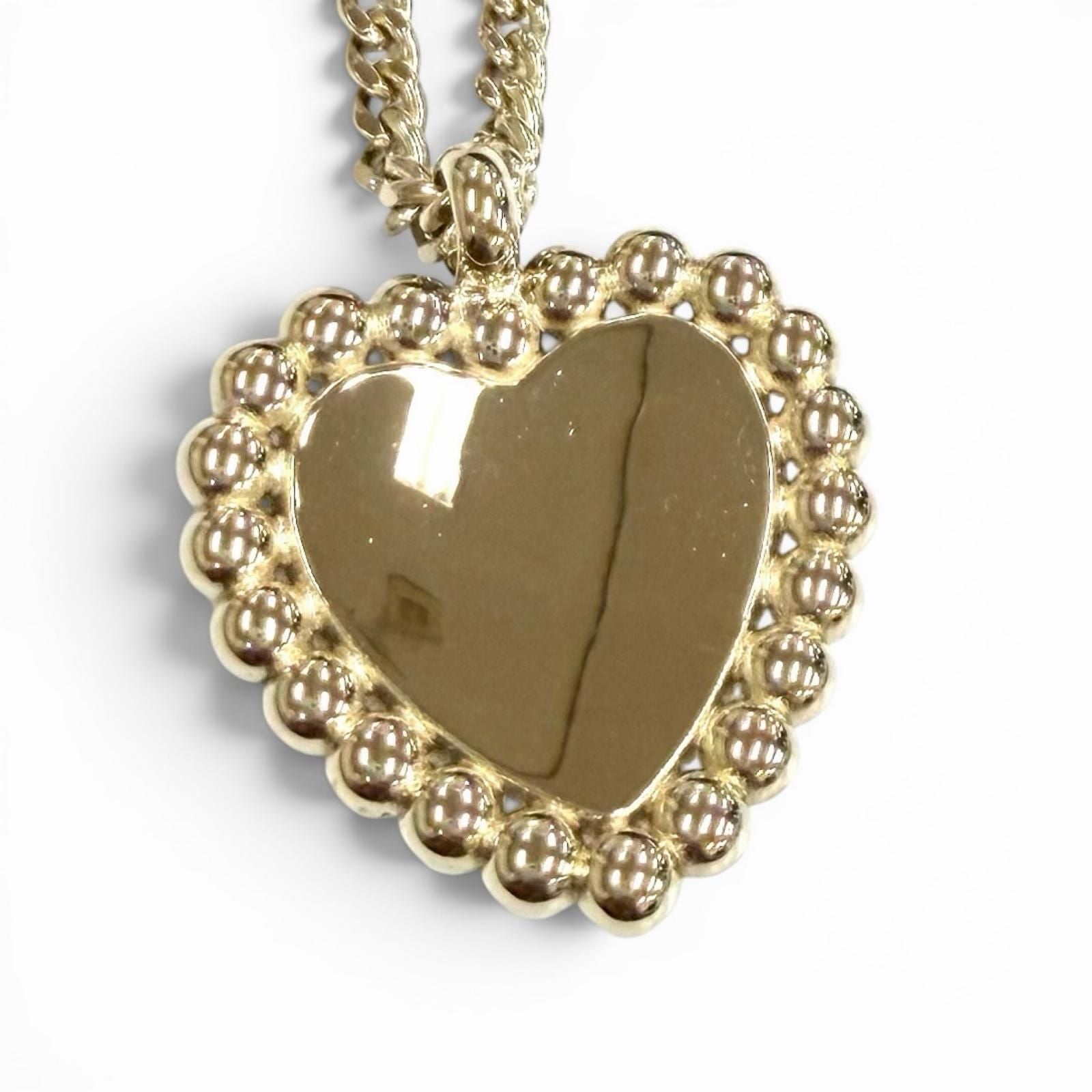 Chanel 25 CC Logo Pearl Heart Pendant Black White Gold — view 3