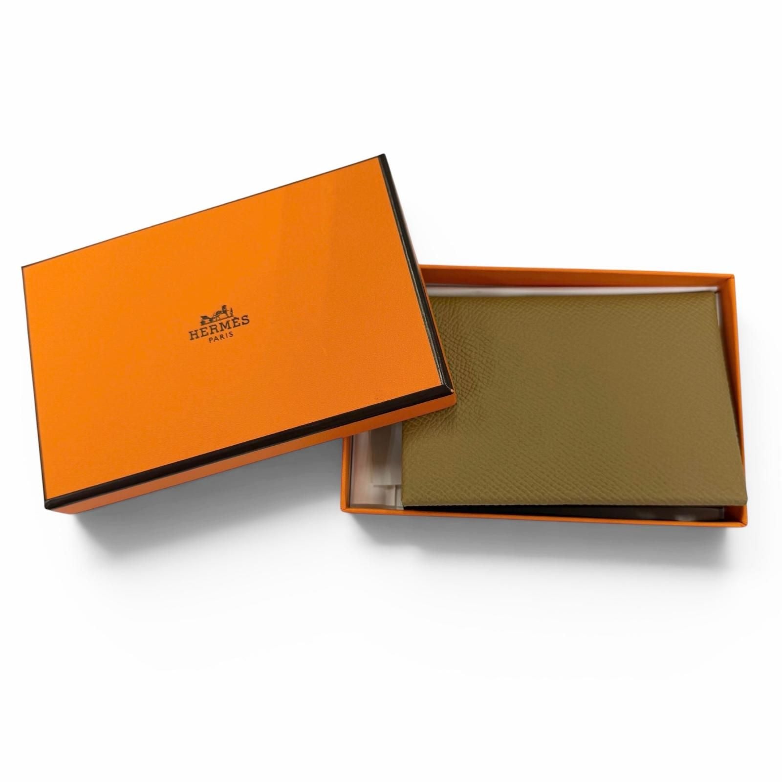Hermes Calvi Duo Veau Epsom Dune Silver Series Compact Wallet Bifold — view 2