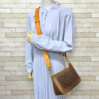 Louis Vuitton Pochette XL Monogram Shoulder Bag Brown — view 2
