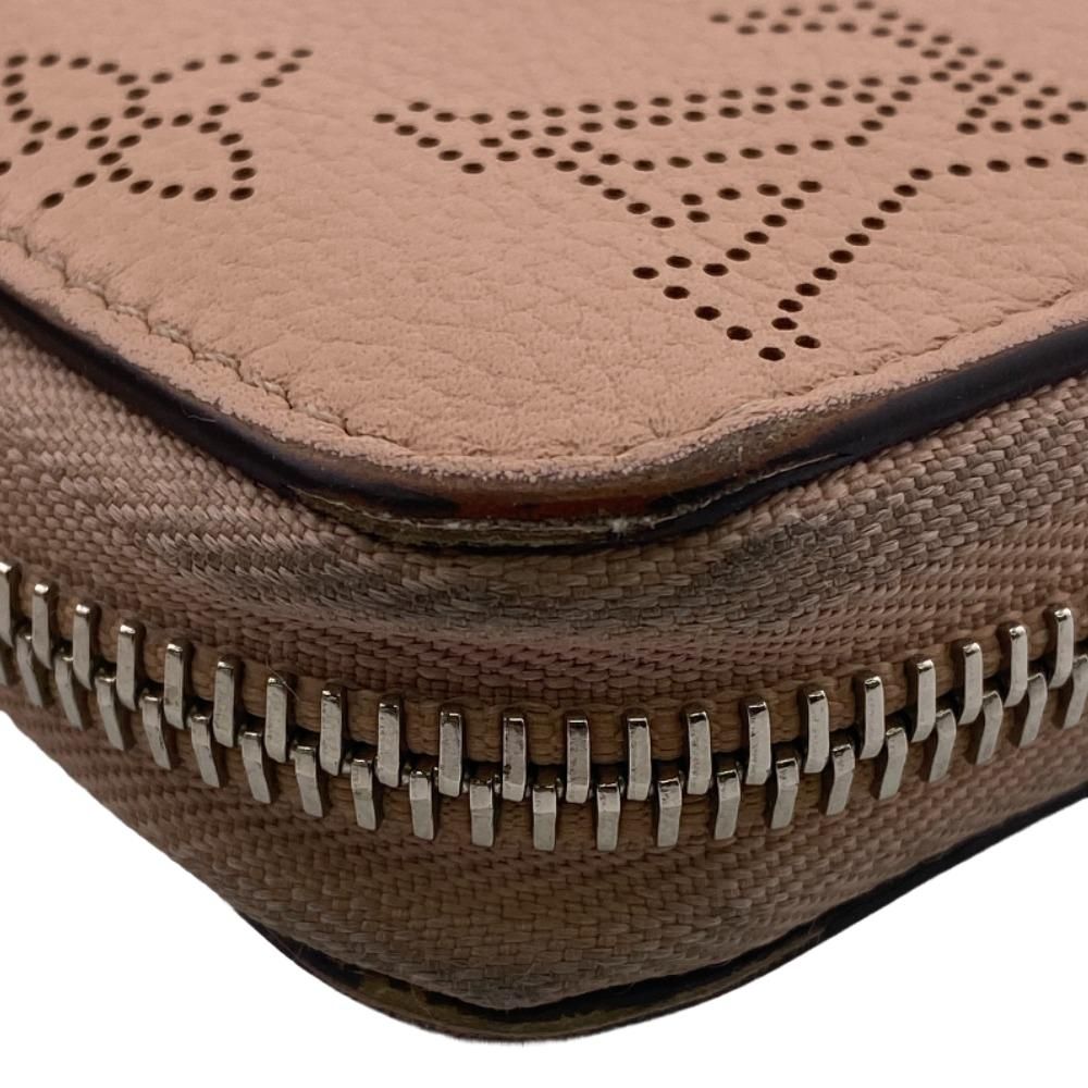 Louis Vuitton Zippy Wallet Monogram Mahina Leather Magnolia — view 3