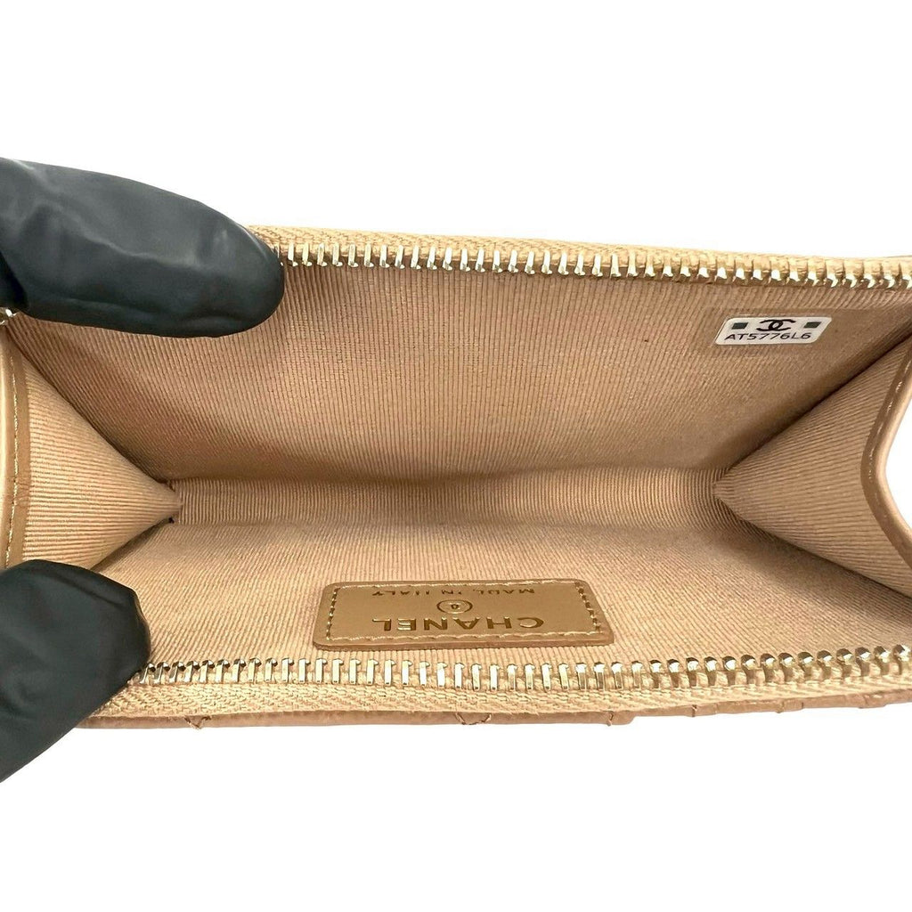 Chanel Fragment Case Quilted CC Logo Caviar Leather Coin Beige Handbag — view 7