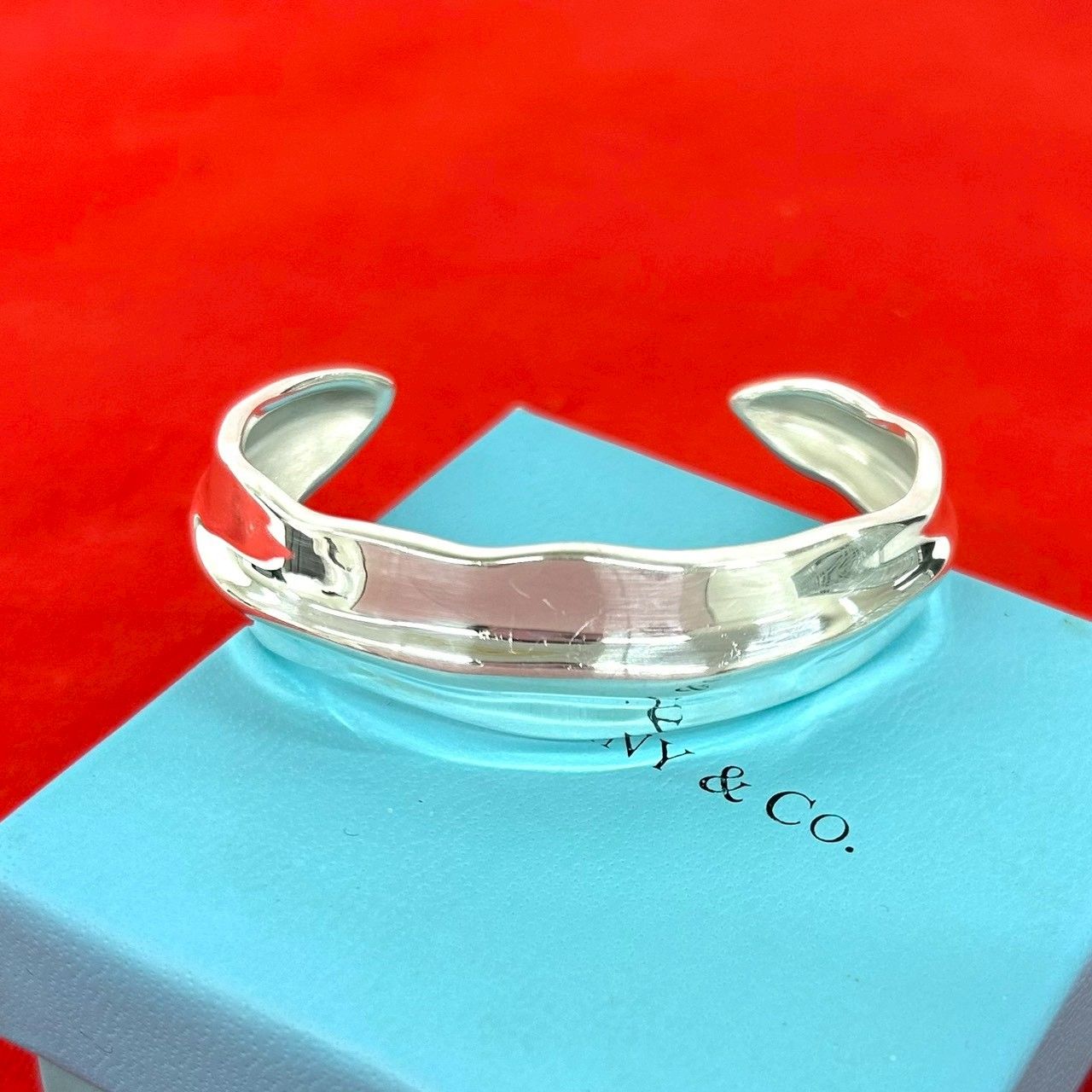 Tiffany & Co Vintage Leaf Bangle 925 Sterling Silver Bracelet