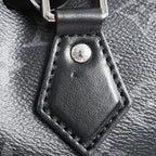 Louis Vuitton Tote Grand — view 8