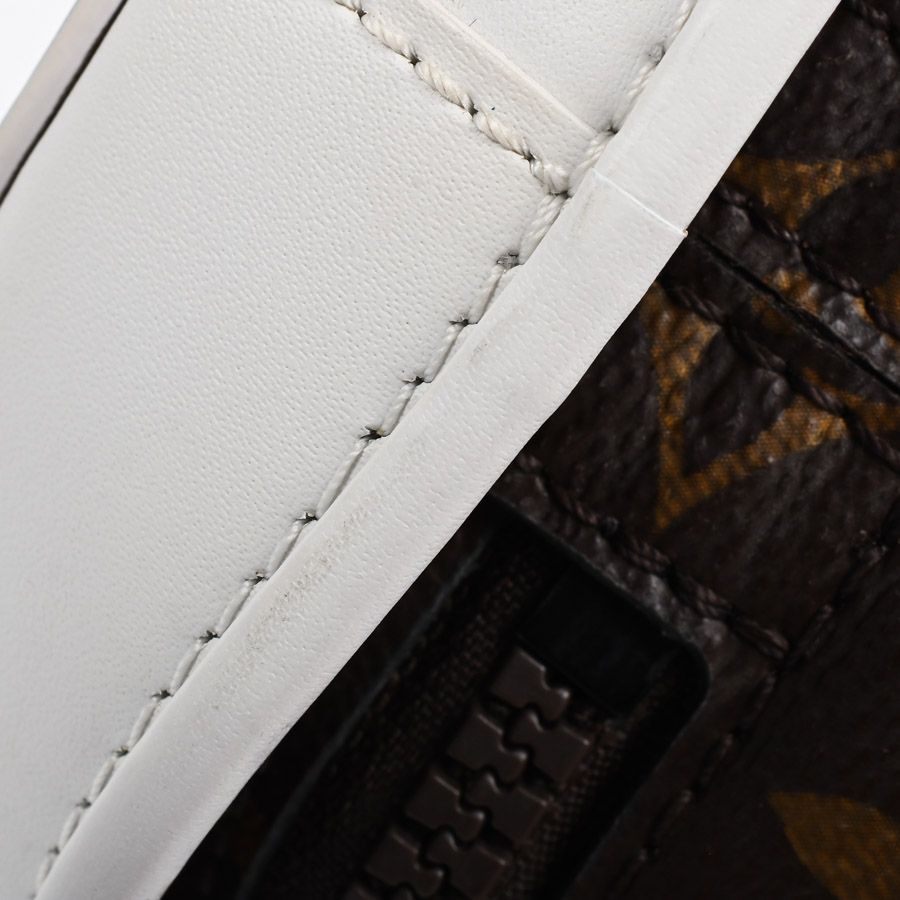 Louis Vuitton Shoulder Bag Coffee — view 7