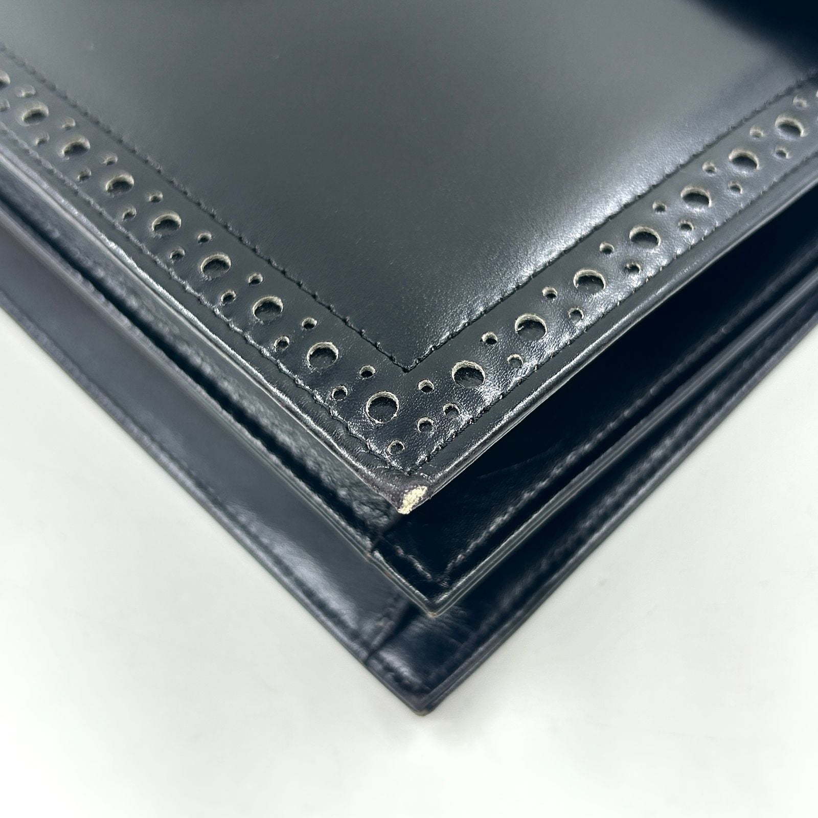 Saint Laurent Vintage Leather Black Shoulder Bag Gold — view 7