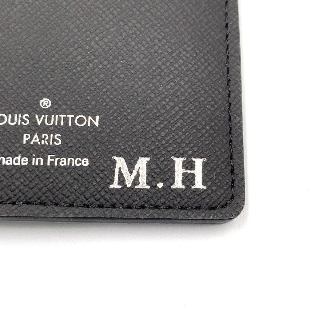 Louis Vuitton Portefeuille Brazza Taiga Initial Leather Black Bifold Wallet — view 5