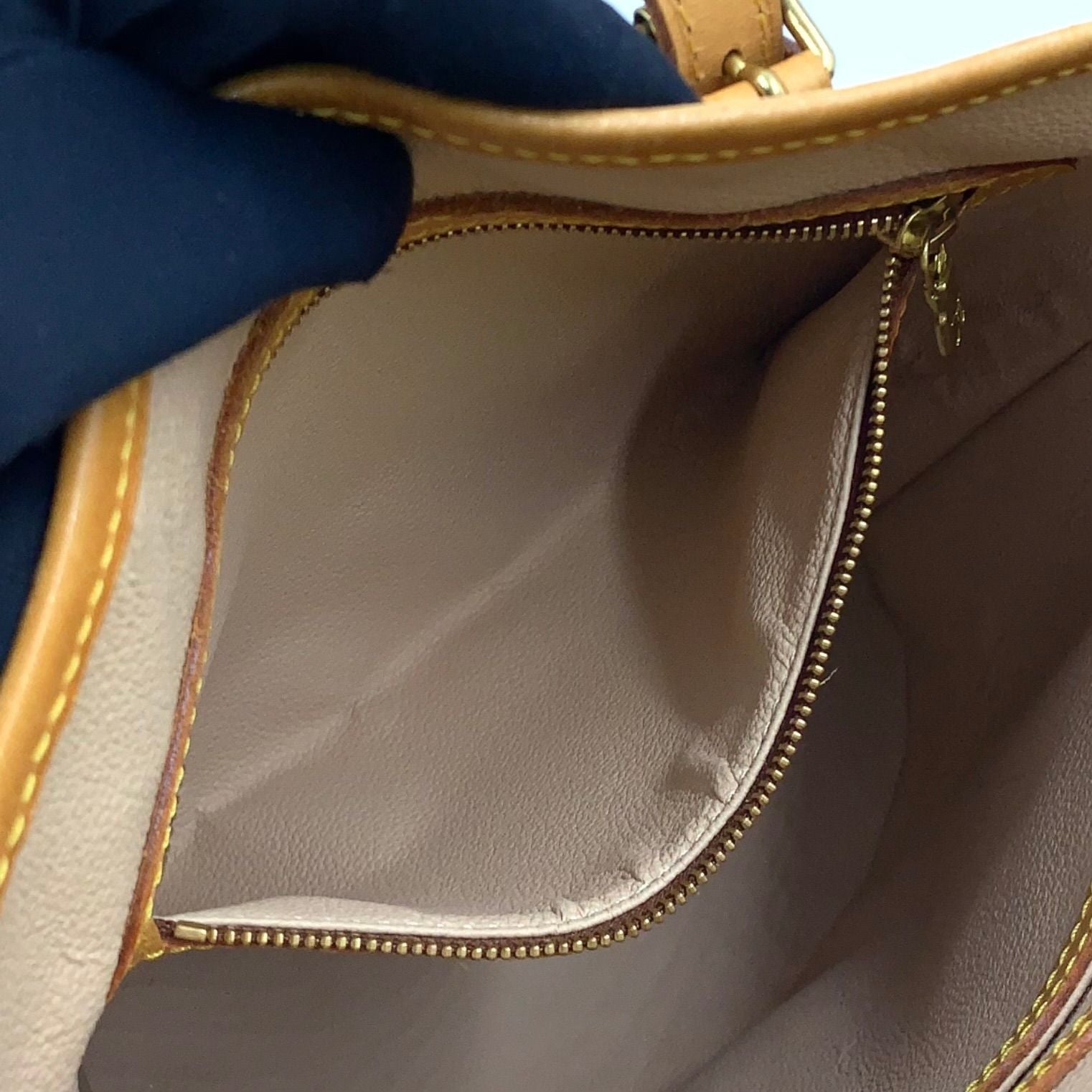 Louis Vuitton Bucket PM Monogram Leather Brown Shoulder Bag Gold — view 5
