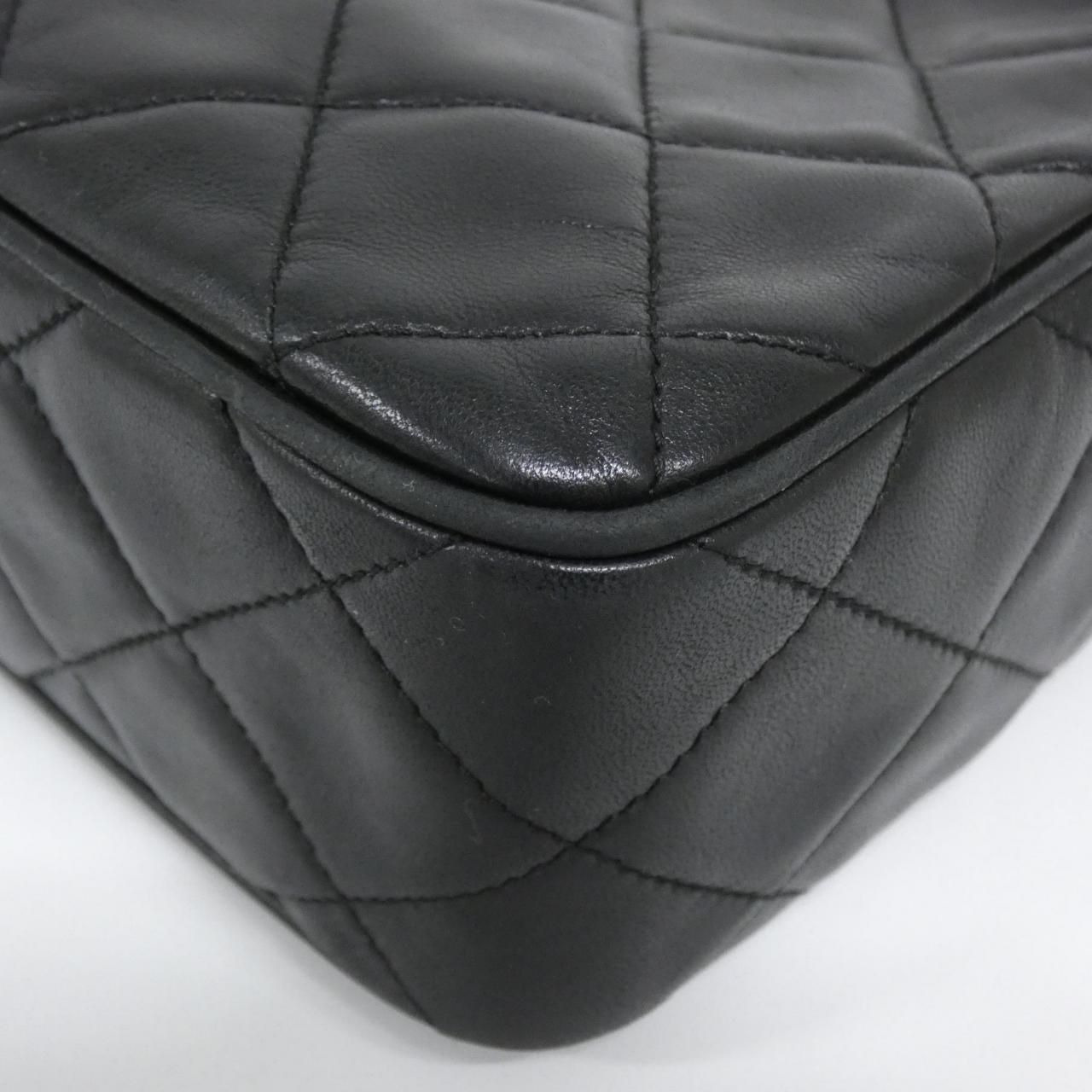 Chanel Vintage Shoulder — view 3