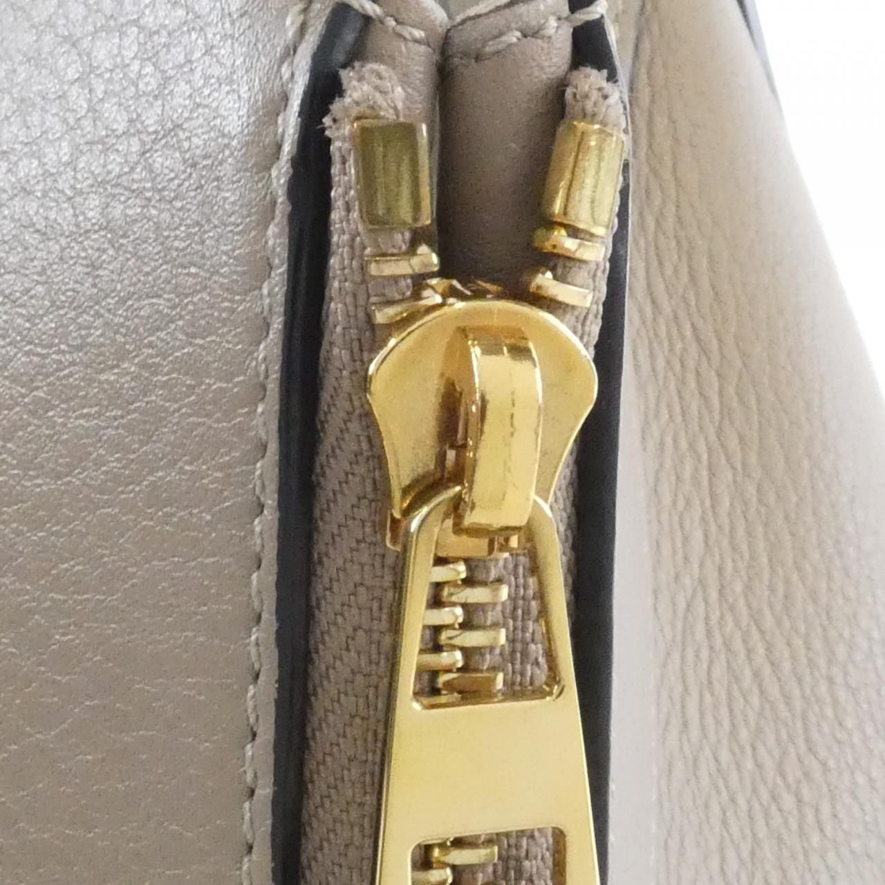 Loewe Hammock Small 387 30 Shoulder — view 5