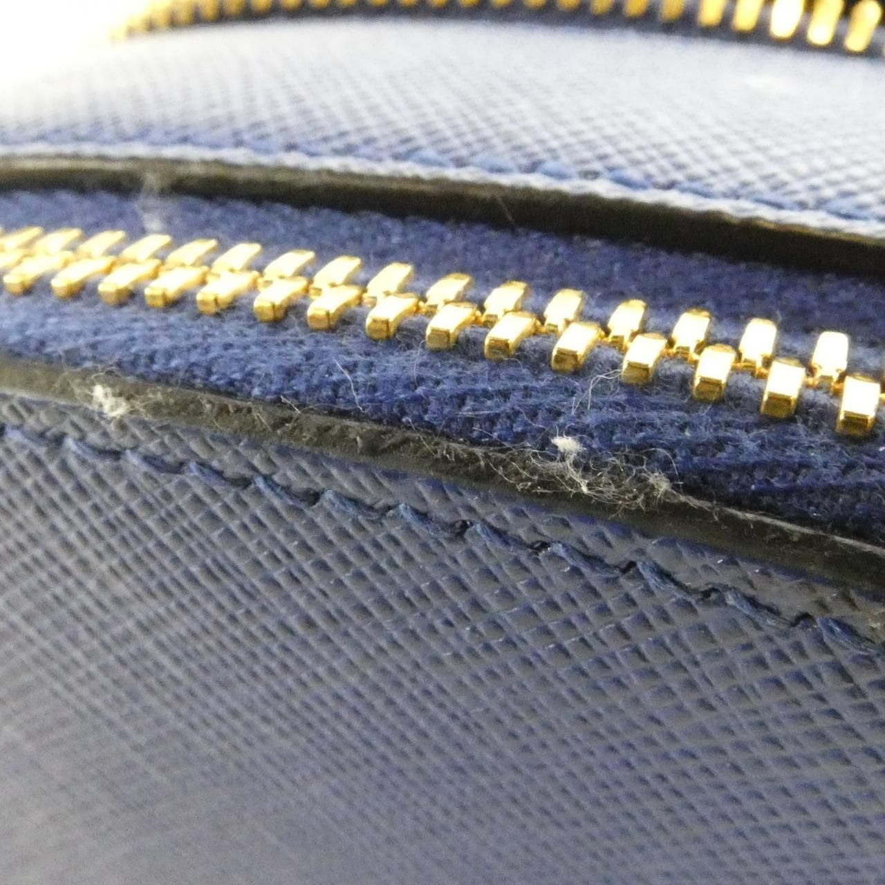 Prada Bag Handbag Gold — view 5
