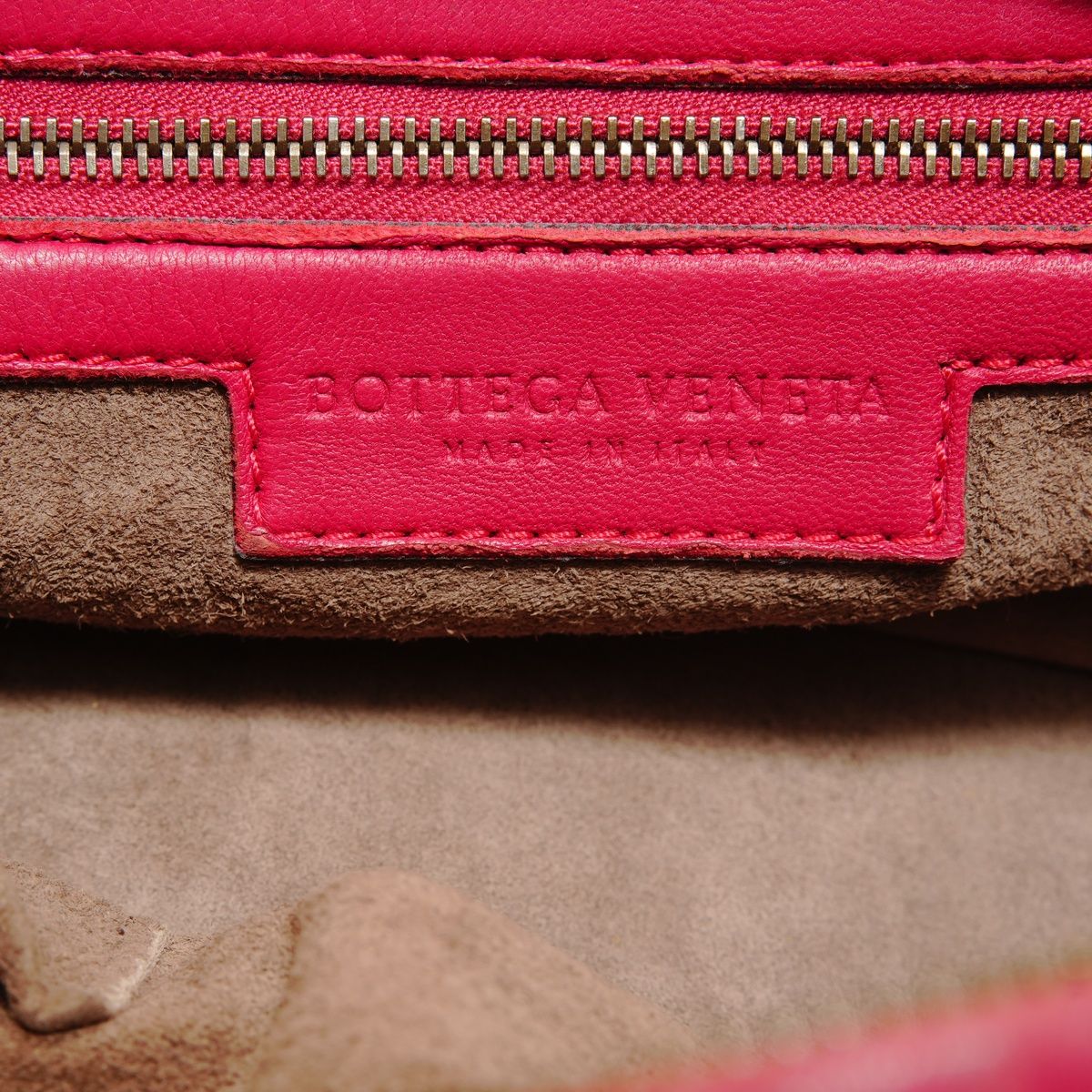 Bottega Veneta Shoulder Bag Montaigne Intrecciato — view 9