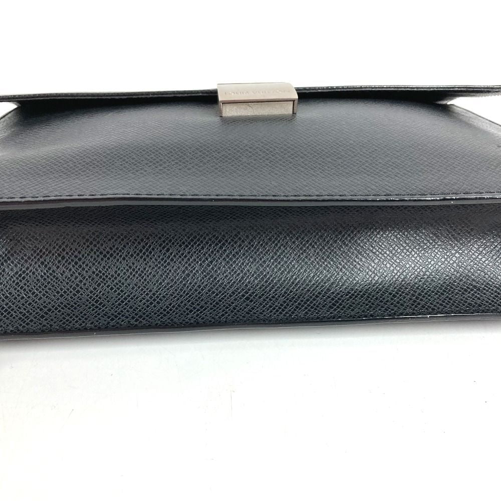 Louis Vuitton Second Bag Selenga Taiga Leather Ardoise Black — view 5