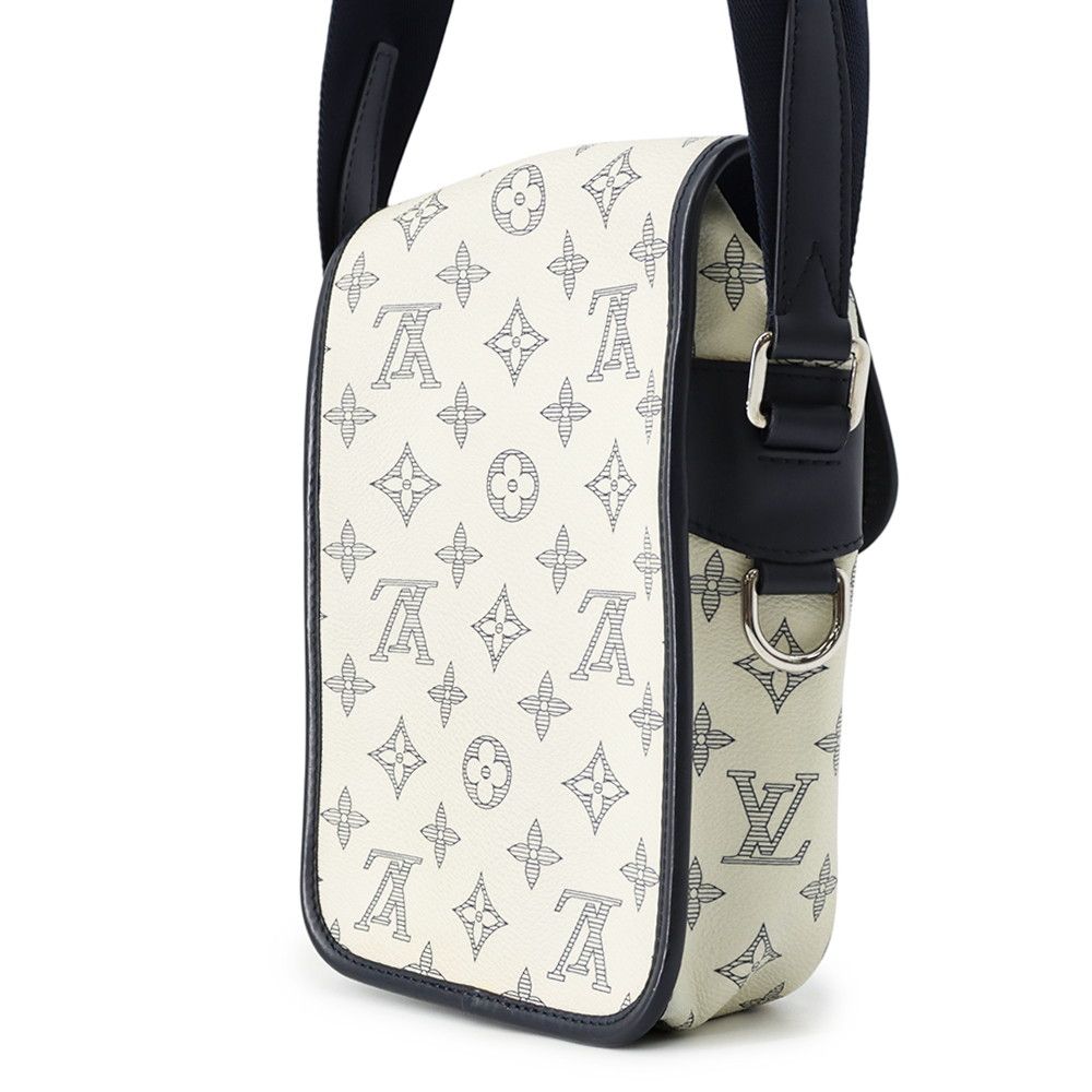 Louis Vuitton Shoulder Bag Messenger BB Monogram Savannah White — view 2