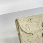 Louis Vuitton Trifold Wallet Mahina Portefeuille Amelia — view 6