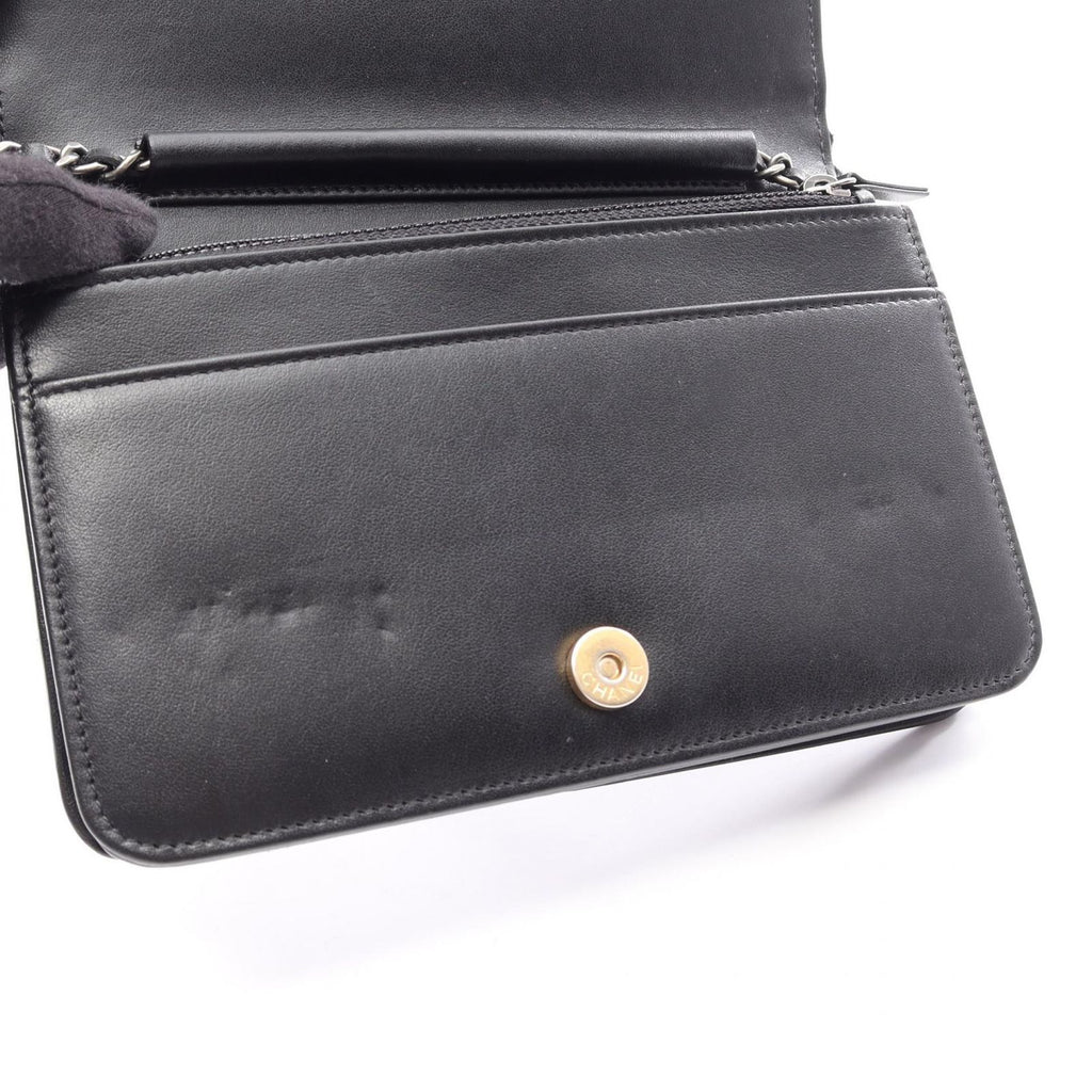 Chanel Shoulder Bag Quilted Black White Fabric Leather Chain Wallet — view 7