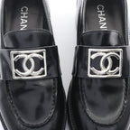 Chanel Loafers CC Logo Black Leather — view 7