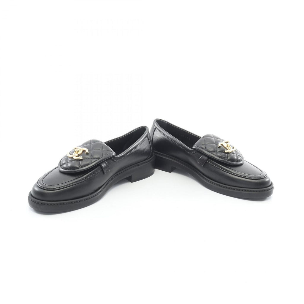 Chanel Loafers Quilted Turnlock Lambskin — view 3