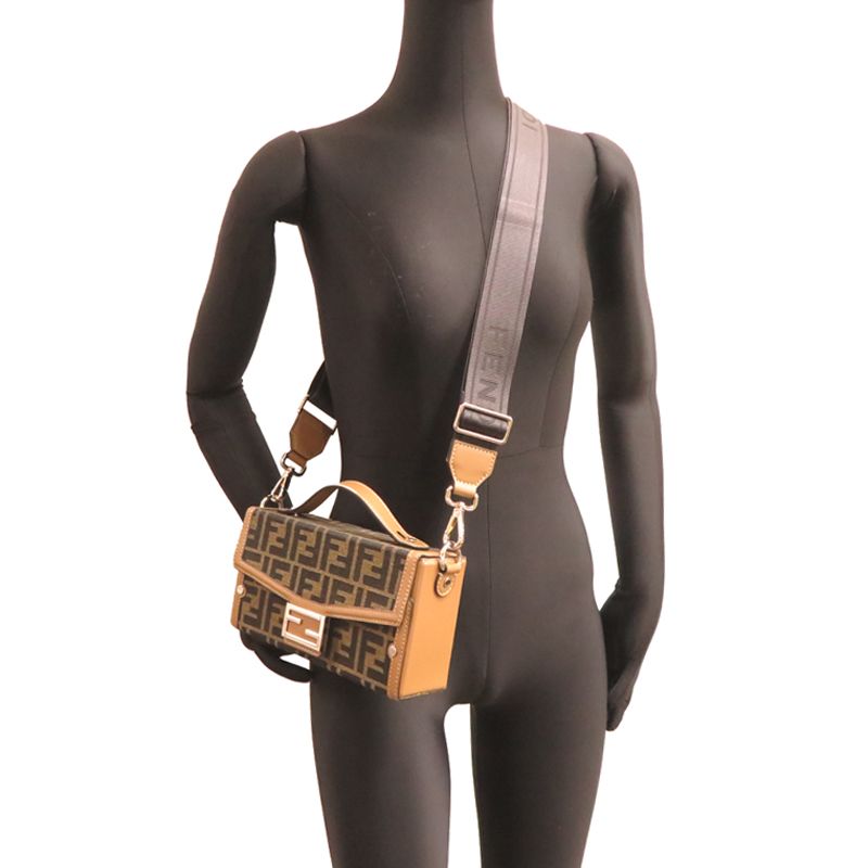 Fendi Shoulder Bag Brown — view 8