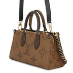 Louis Vuitton Handbag Monogram Reverse Giant On The Go East West Chain — view 2