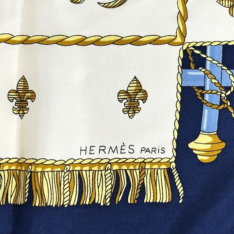 Hermes Scarf Vue du Carrosse de la Galere la Reale Queen's Coronation Carre 90 — view 3