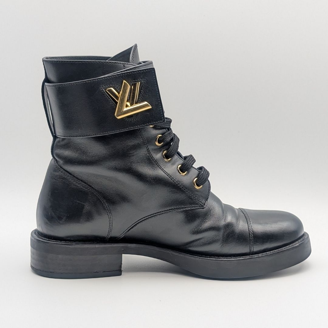 Louis Vuitton Wonderland Line Leather Flat Ranger Boots Black Twist Shoes — view 3