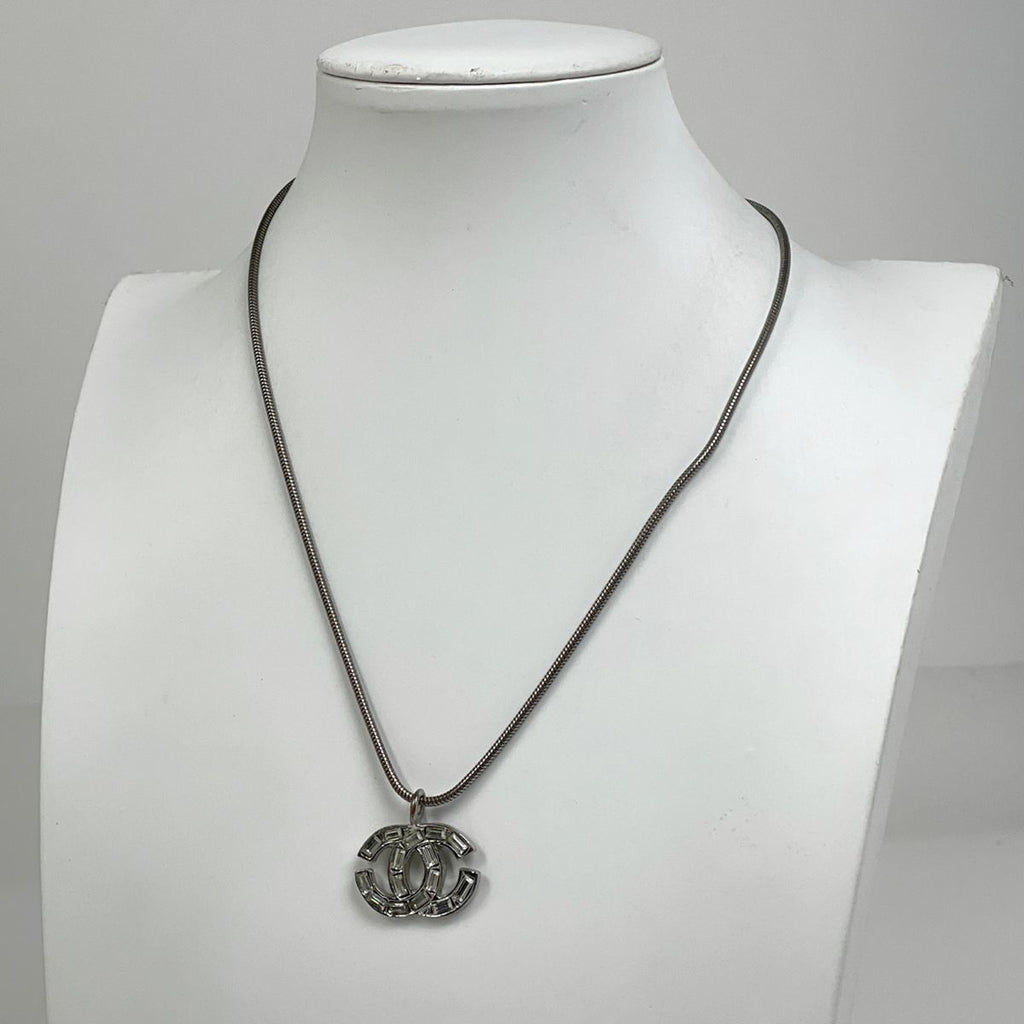 Chanel CC Logo Rhinestone Necklace Silver Plated — view 7