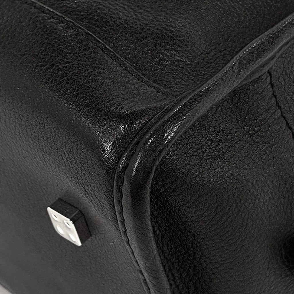 Loewe Amazona 28 Anagram Handbag Leather Black — view 3