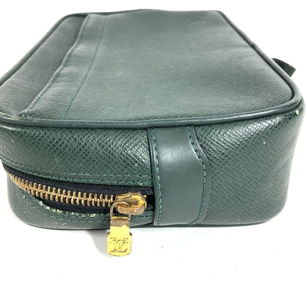 Louis Vuitton Pouch Karga Second Taiga Leather Epi Sea Green — view 4