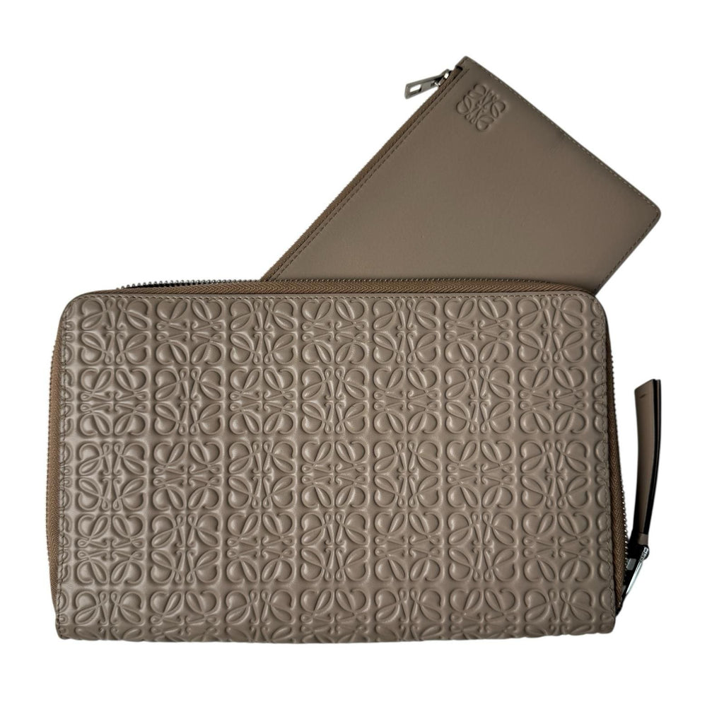 Loewe Repeat Anagram Wallet Multi Case Card — view 4