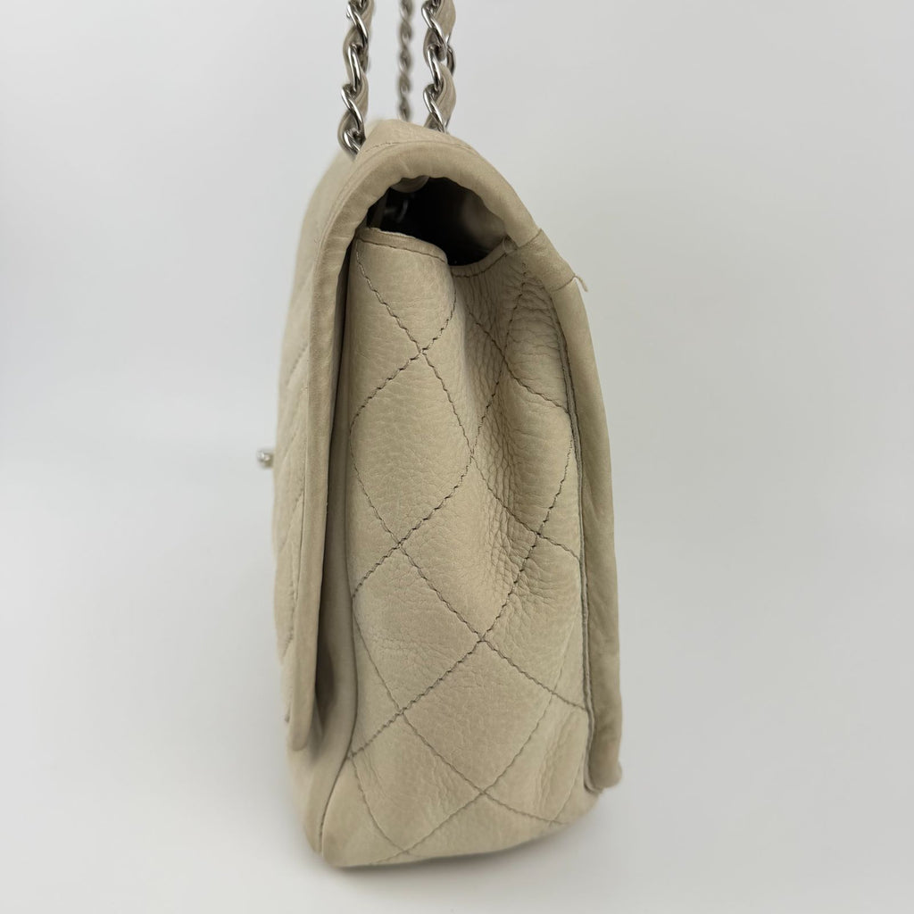 Chanel CC Logo Quilted Chain Shoulder Bag Leather Beige Silver Vintage — view 4