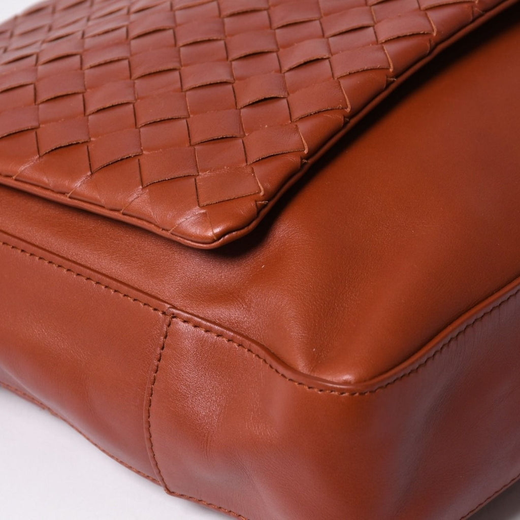 Bottega Veneta Intrecciato Messenger Bag Leather Brown — view 7