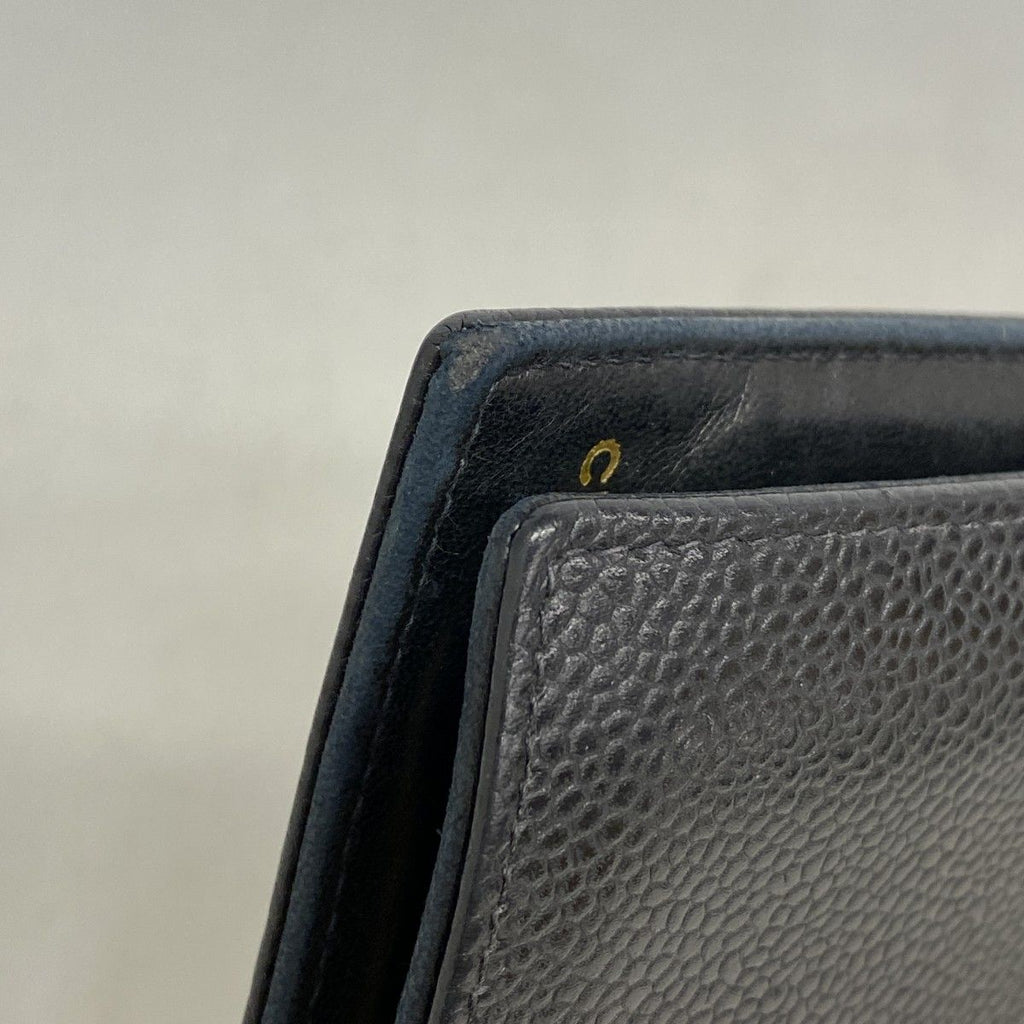 Chanel Wallet Caviar Leather Black Gold — view 6