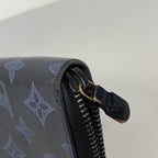 Louis Vuitton Wallet Monogram Shadow Zippy Vertical Navy — view 6
