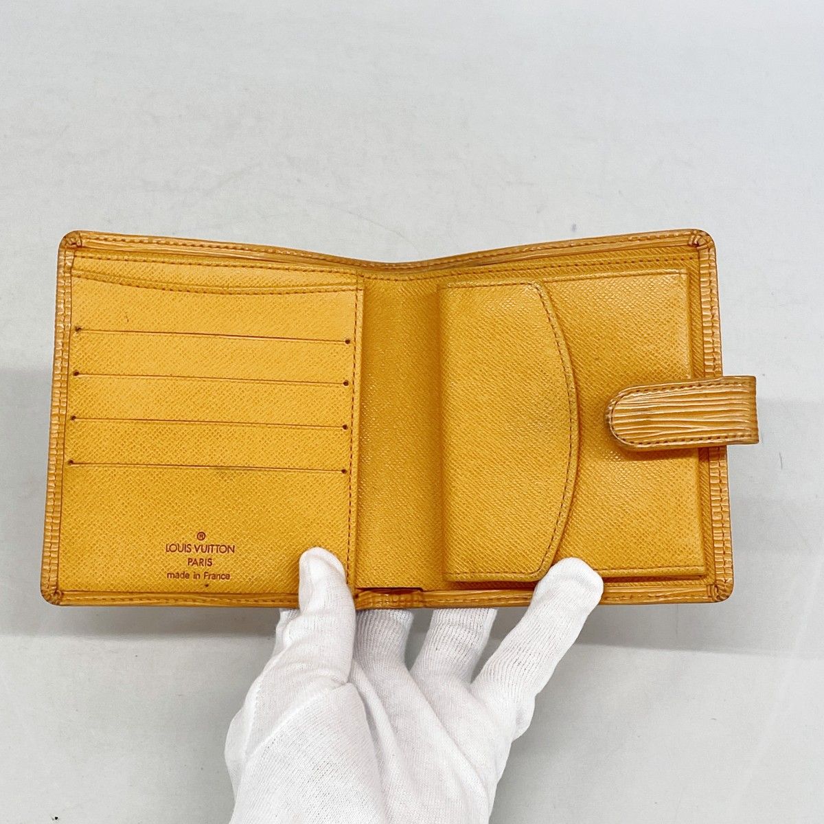 Louis Vuitton Wallet Epi Portobier Compact Mandarin — view 3