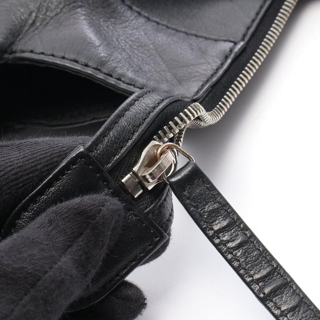 Chanel Tote CC Logo Black Leather Quilted Stitch Handbag — view 8