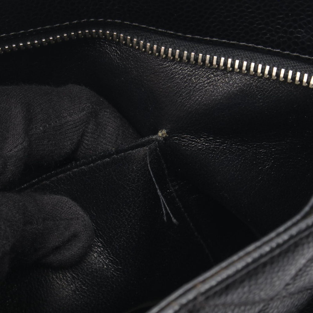 Chanel Tote Reissue Black Caviar Leather — view 7