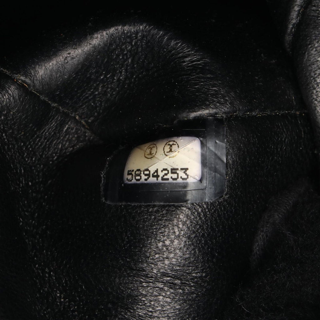 Chanel Tote Reissue Black Caviar Leather — view 5