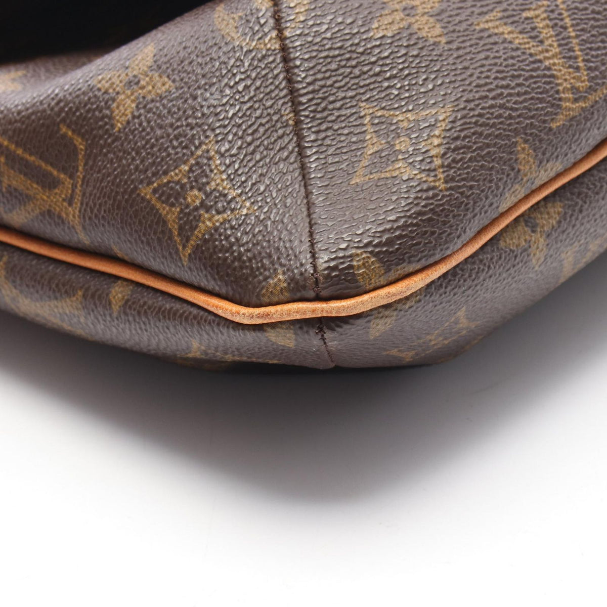 Louis Vuitton Shoulder Bag Musette Canvas Leather — view 7