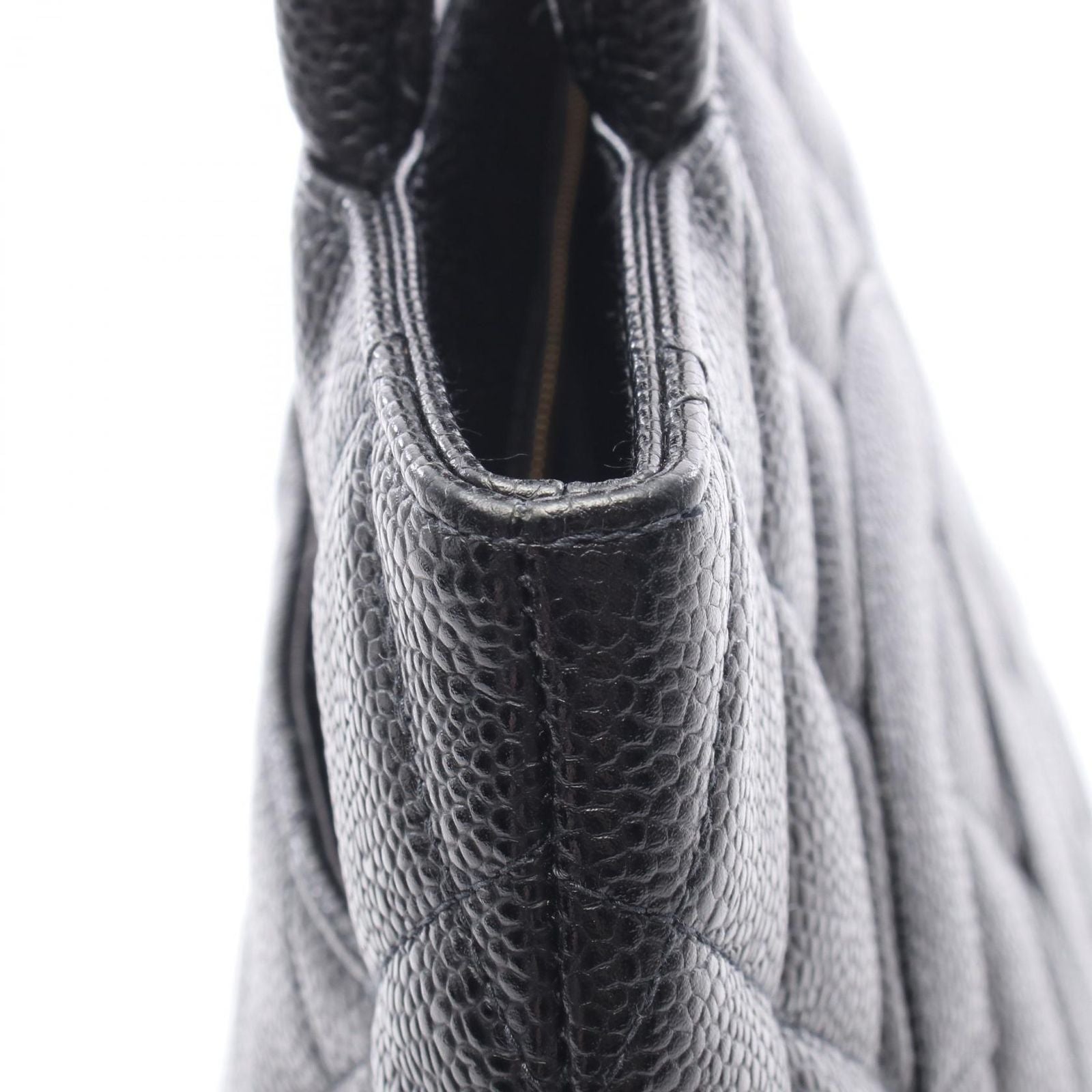 Chanel Tote Reissue Black Caviar Leather — view 9