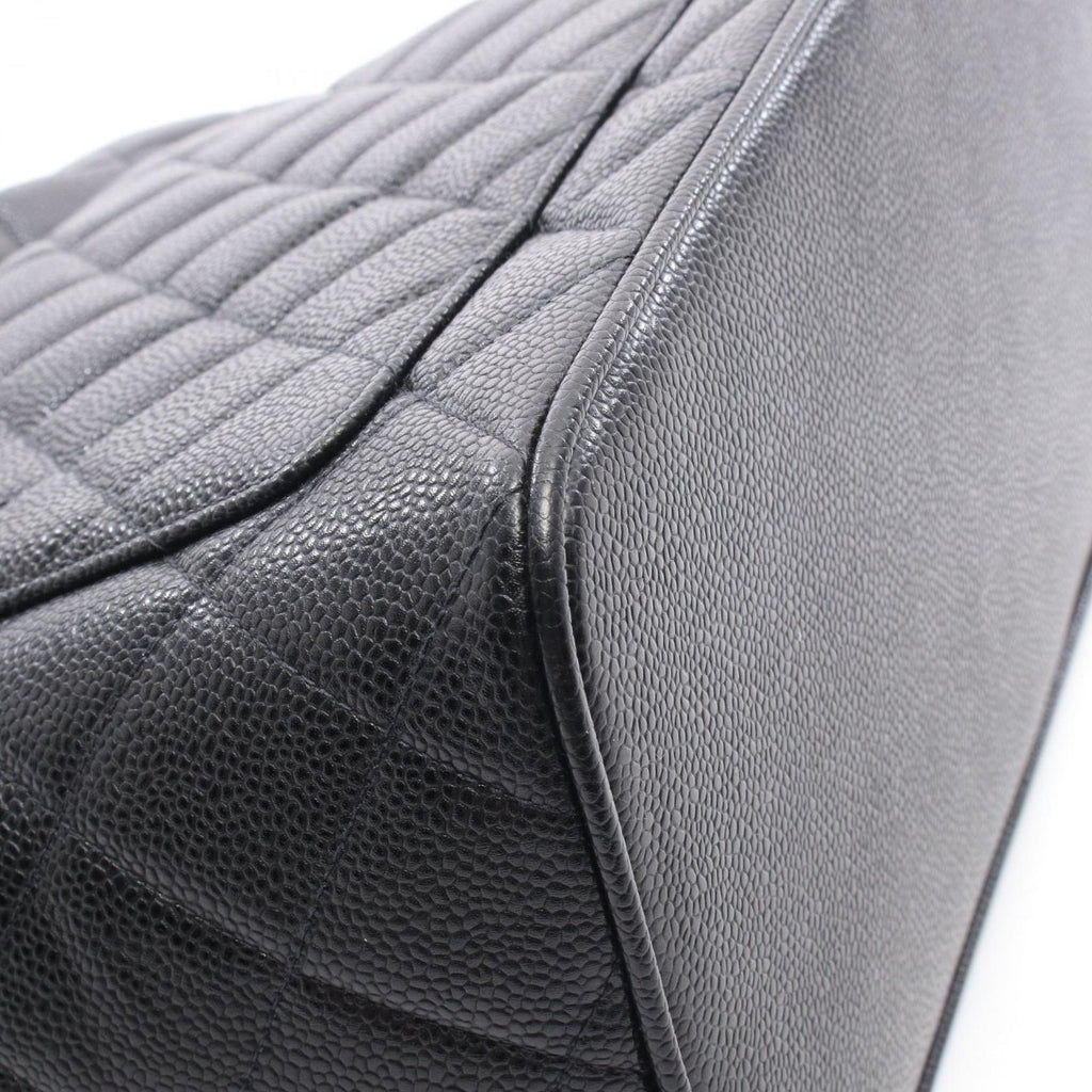 Chanel Tote Reissue Black Caviar Leather — view 7