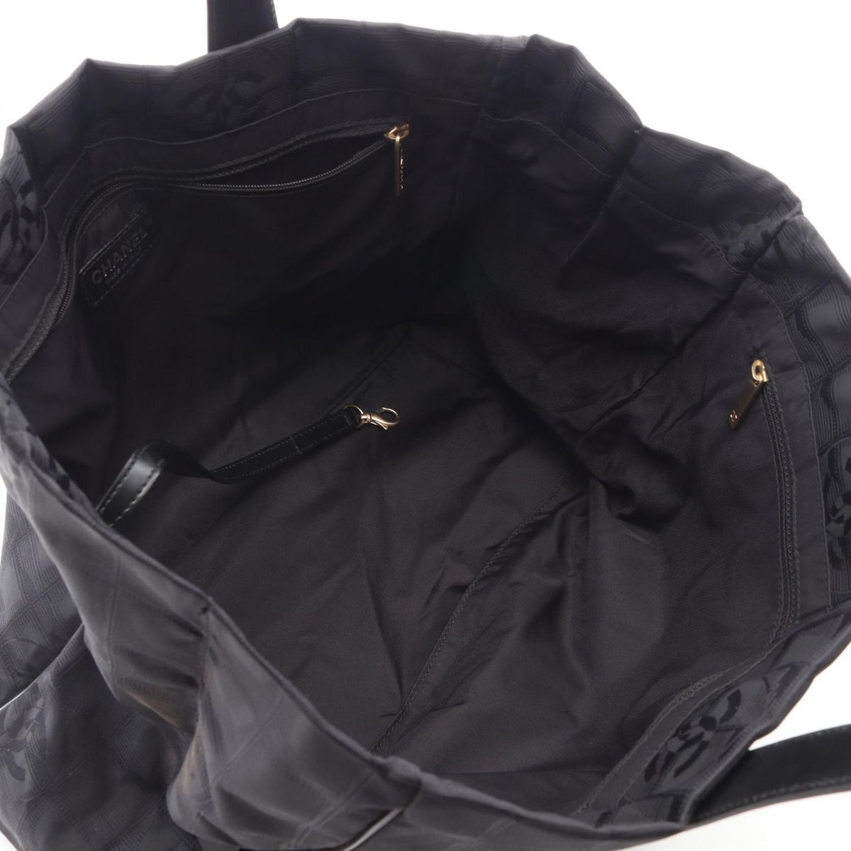 Chanel Tote New Travel Line Black Leather — view 3