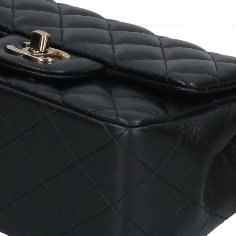 Chanel Mini Quilted 17 Lambskin Single Flap Chain Shoulder — view 4