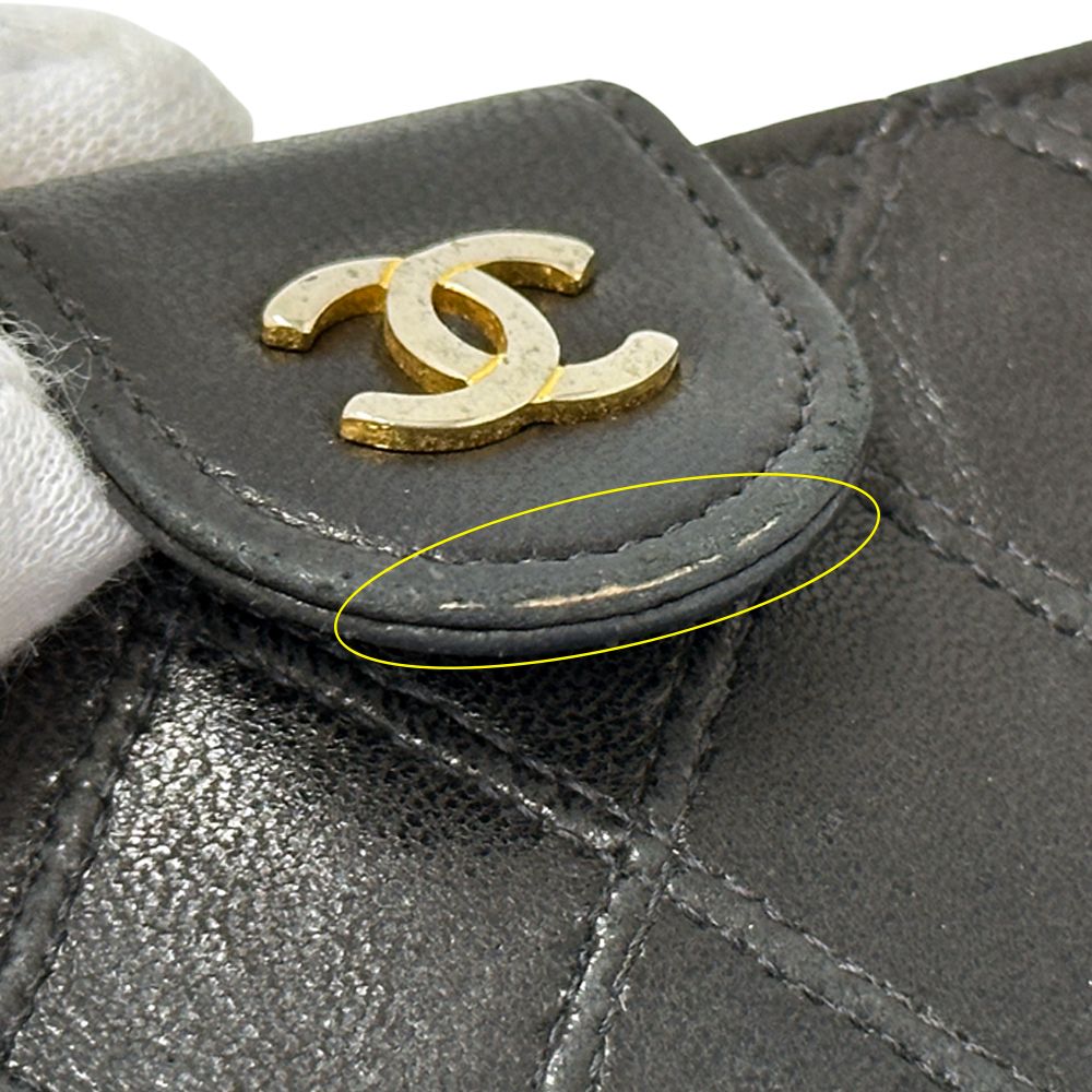 Chanel Wallet Bicolor Bifold Lambskin Black Gold Quilted Adult Logo — view 9