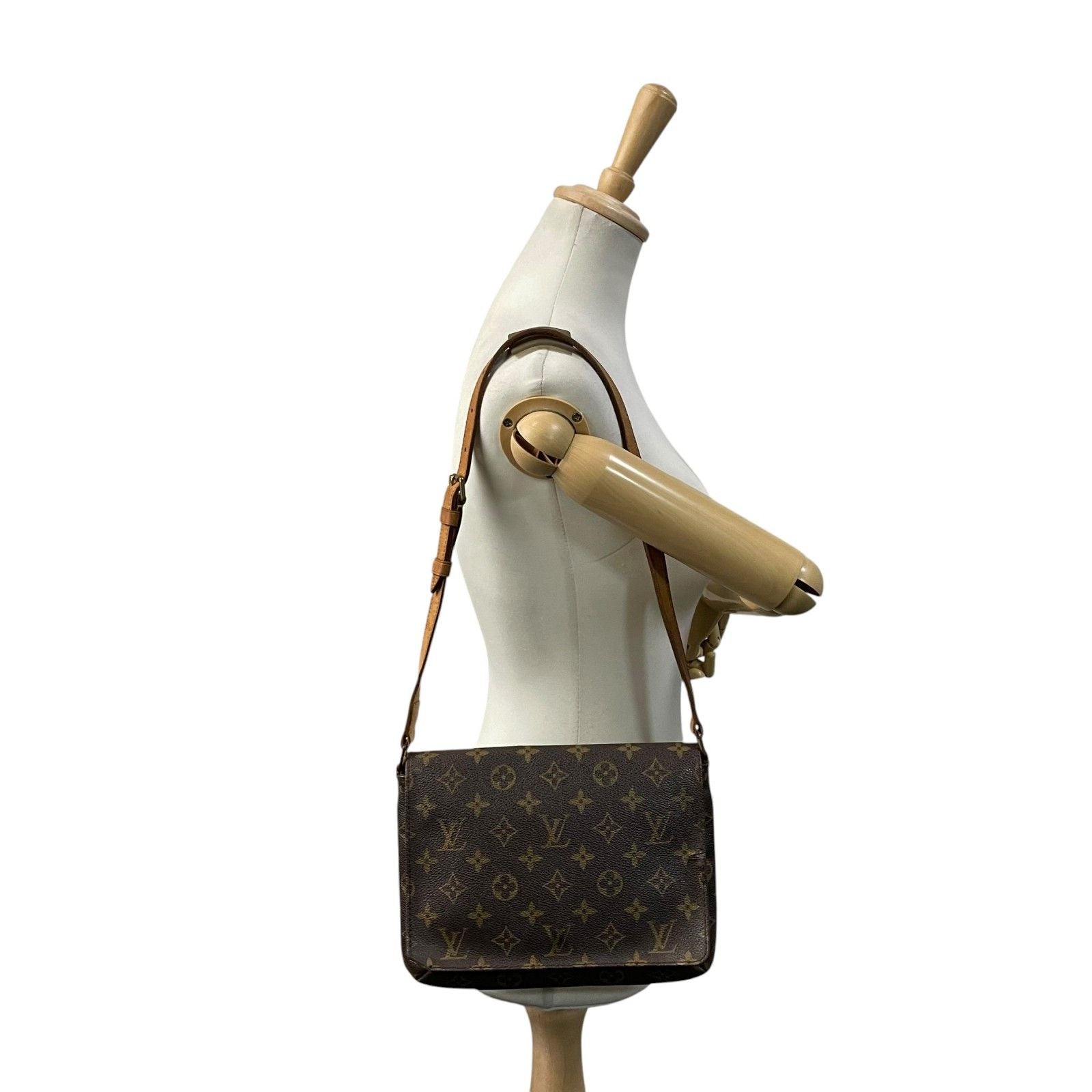 Louis Vuitton Monogram Musette Tango Shoulder Bag Crossbody Leather Brown Gold — view 4