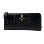 Prada Wallet L-shaped Zipper Quilted V-shaped Stitch Ribbon Metal Logo Nappa — view 2