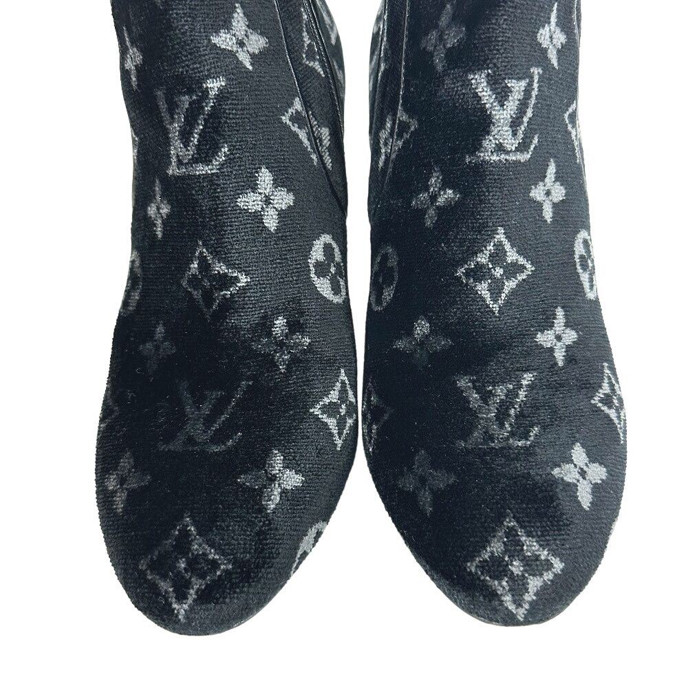 Louis Vuitton Silhouette Line Short Boots Side Gore Monogram Velvet Black — view 4