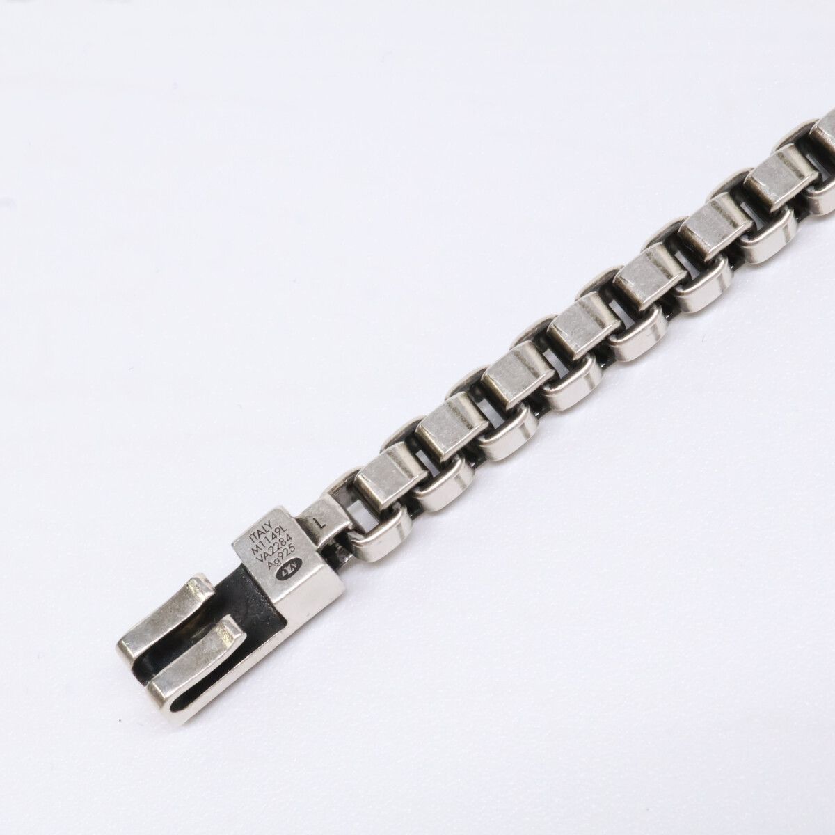 Louis Vuitton Bracelet LV Terra-l — view 3
