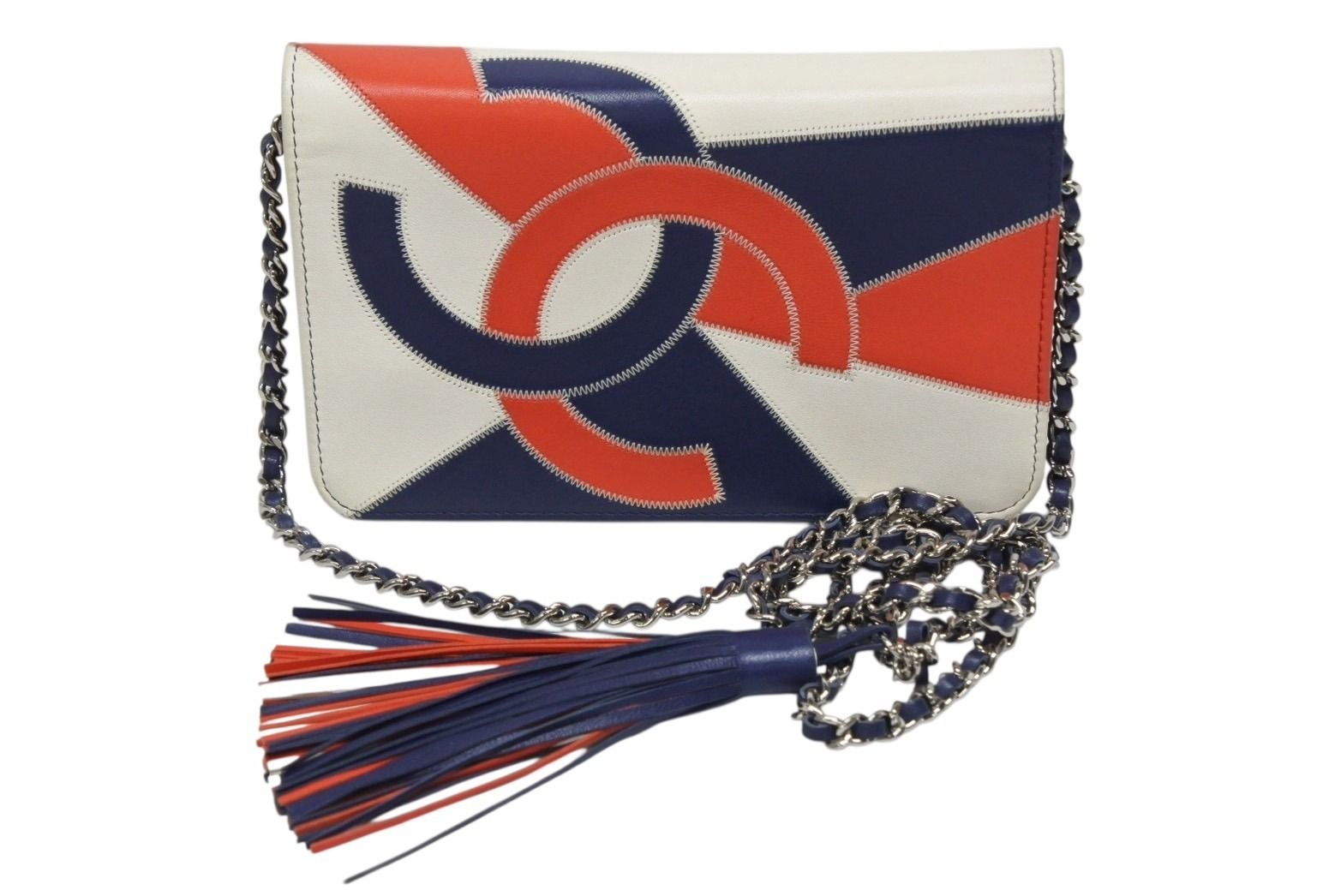 Chanel Chain Wallet on Calfskin CC Logo Fringe Silver Shoulder Bag