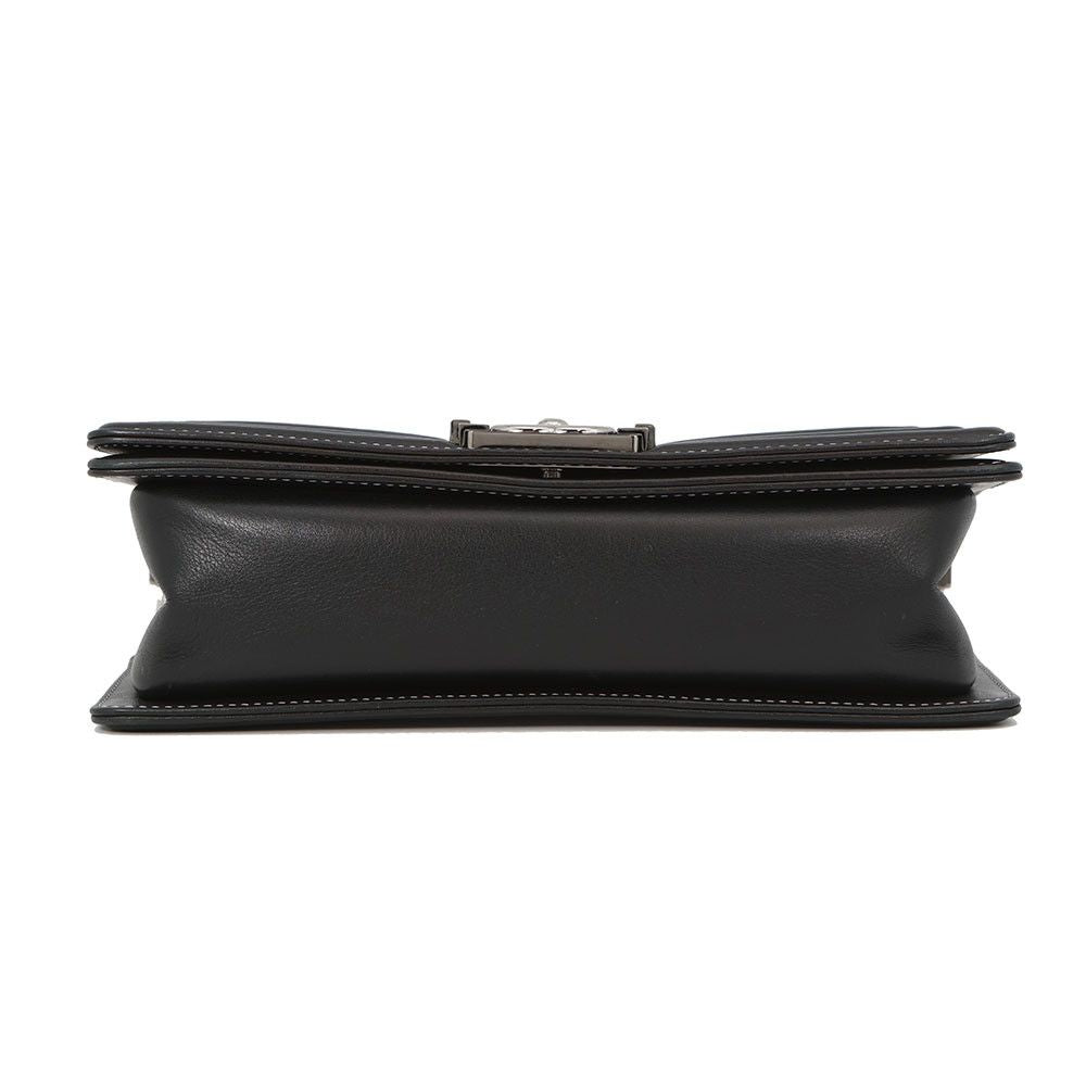 Chanel Chain Shoulder Bag Boy 25 CC Logo Bicolor Leather Black — view 3
