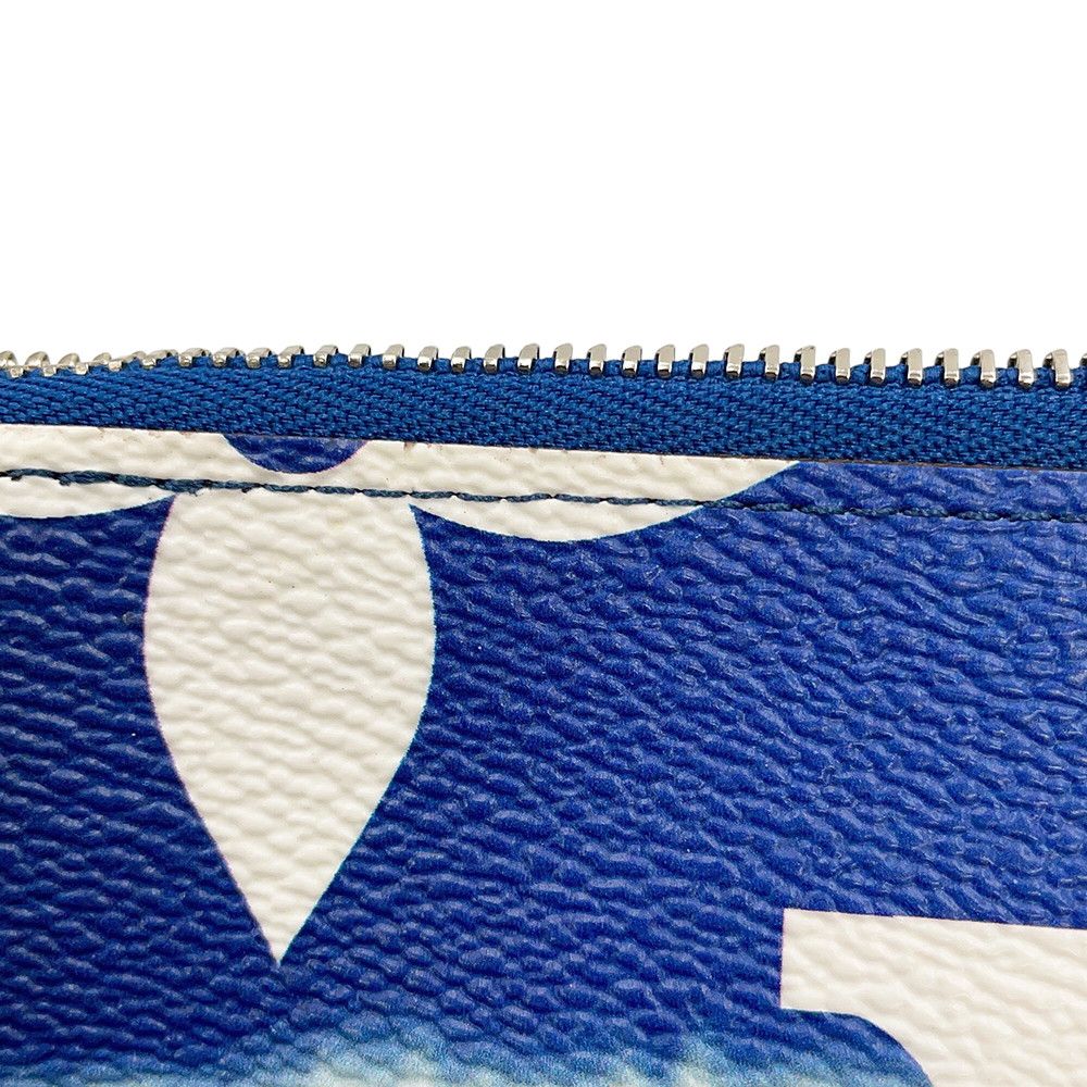 Louis Vuitton Shoulder Bag LV Escale Pochette Double — view 9